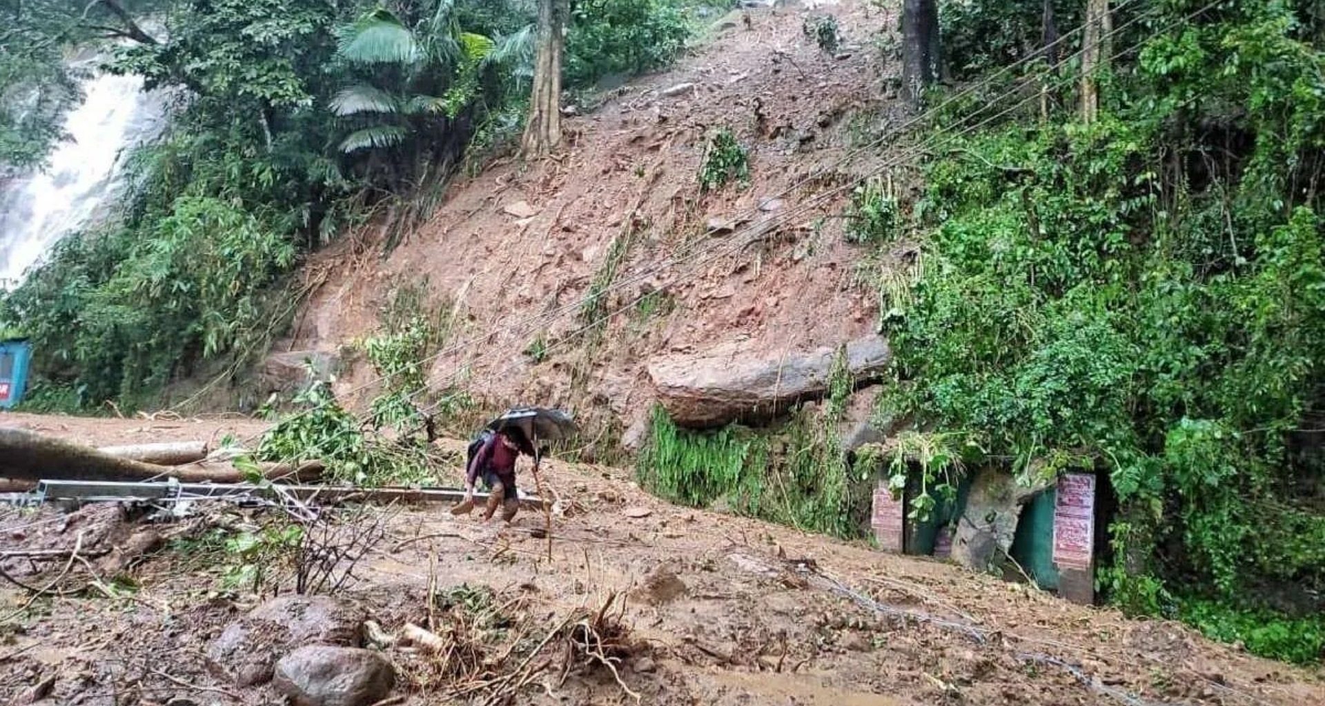 ઇડુક્કીમાં ભૂસ્ખલનથી ભારે તબાહી, 8 ઘરો ધરાશાયી, એકનું મોત