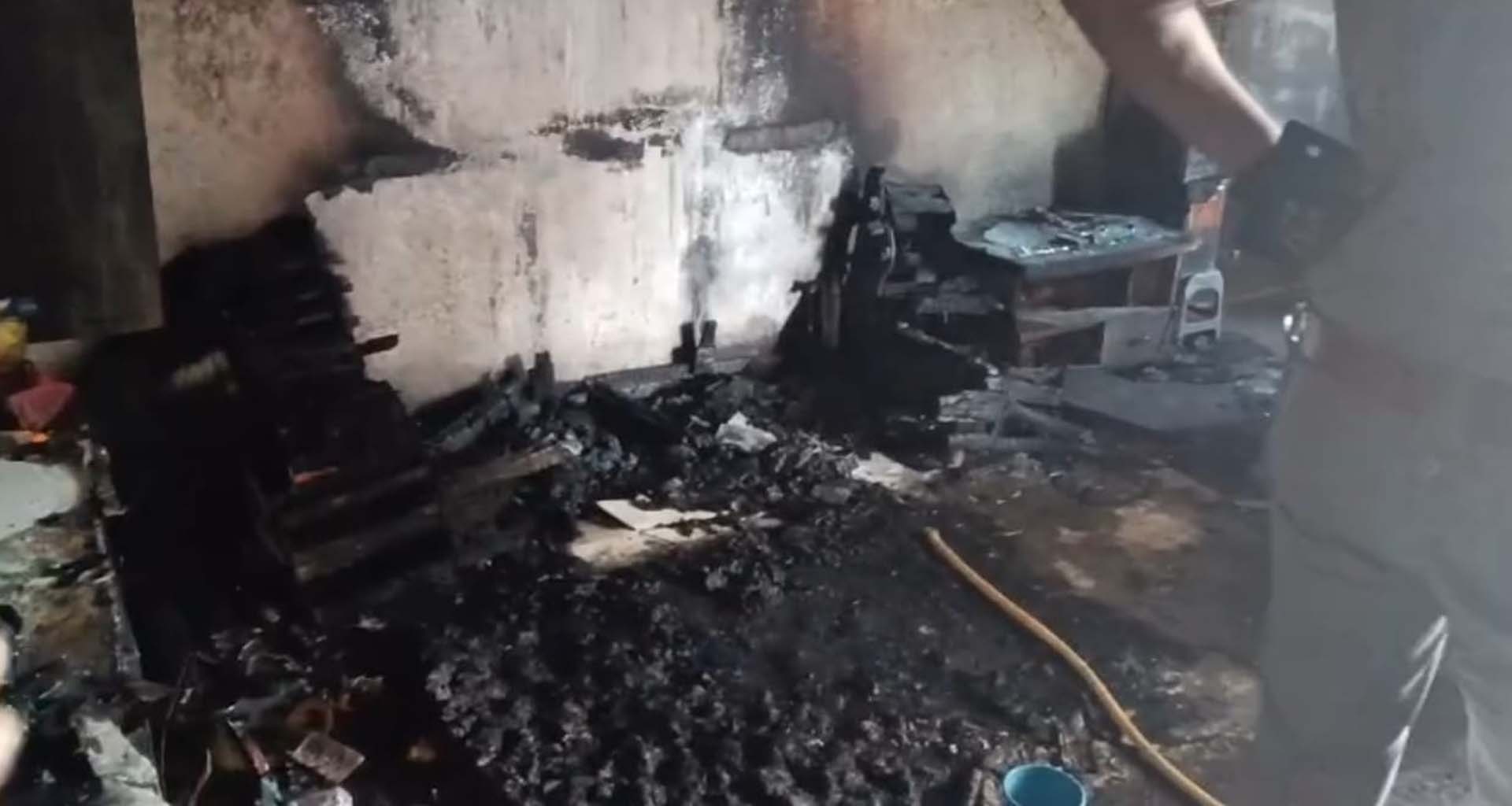 જૂનાડીસા વિસ્તારમાં બંધ મકાનમાં ભીષણ આગ ભભૂકી : ઘર વખરી બળીને ખાખ