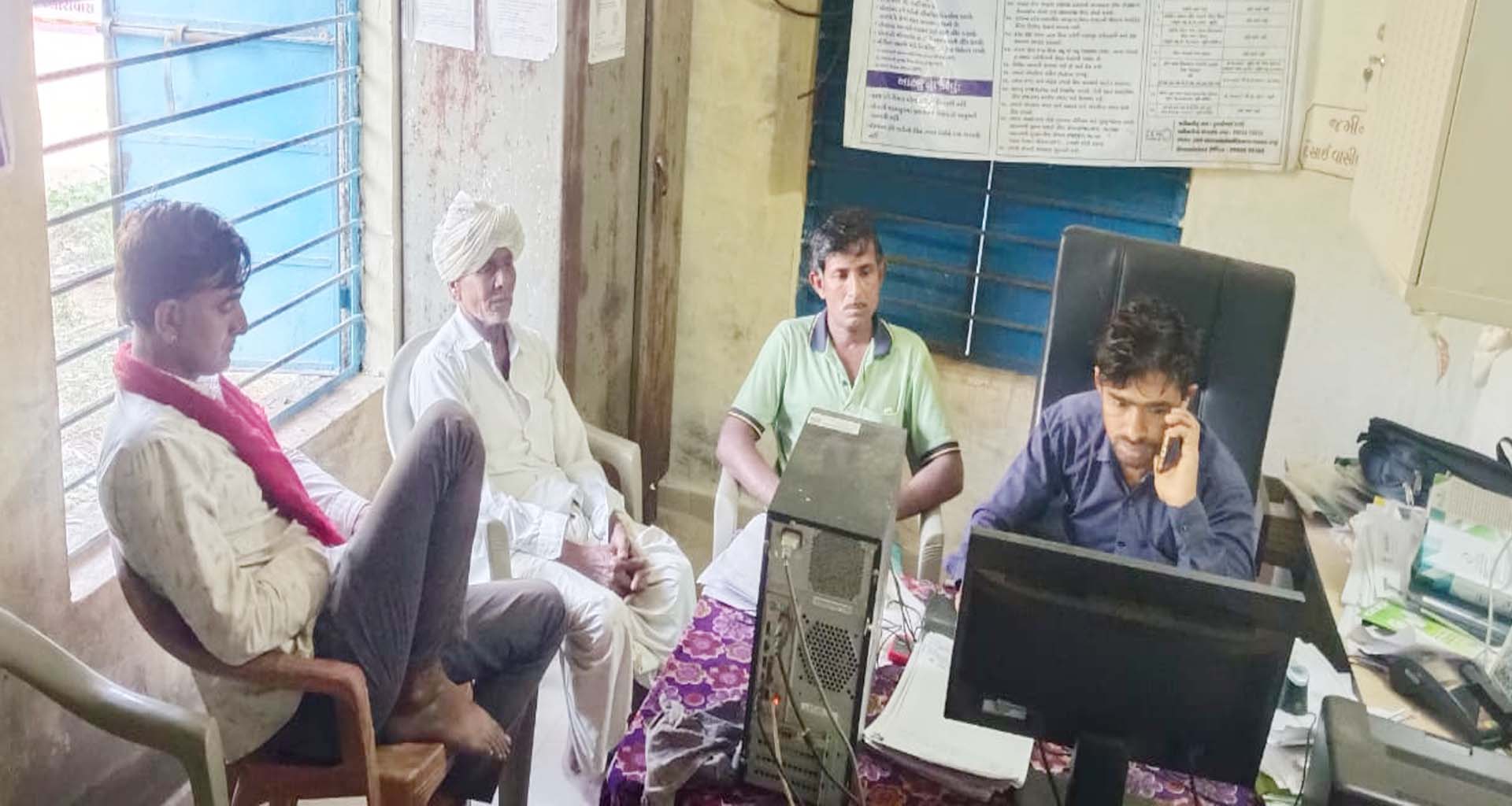 ભાભરમાં અતિવૃષ્ટિથી ખેતી પાકોમાં થયેલ નુકસાન સહાય માટે ખેડૂતો અવઢવમાં