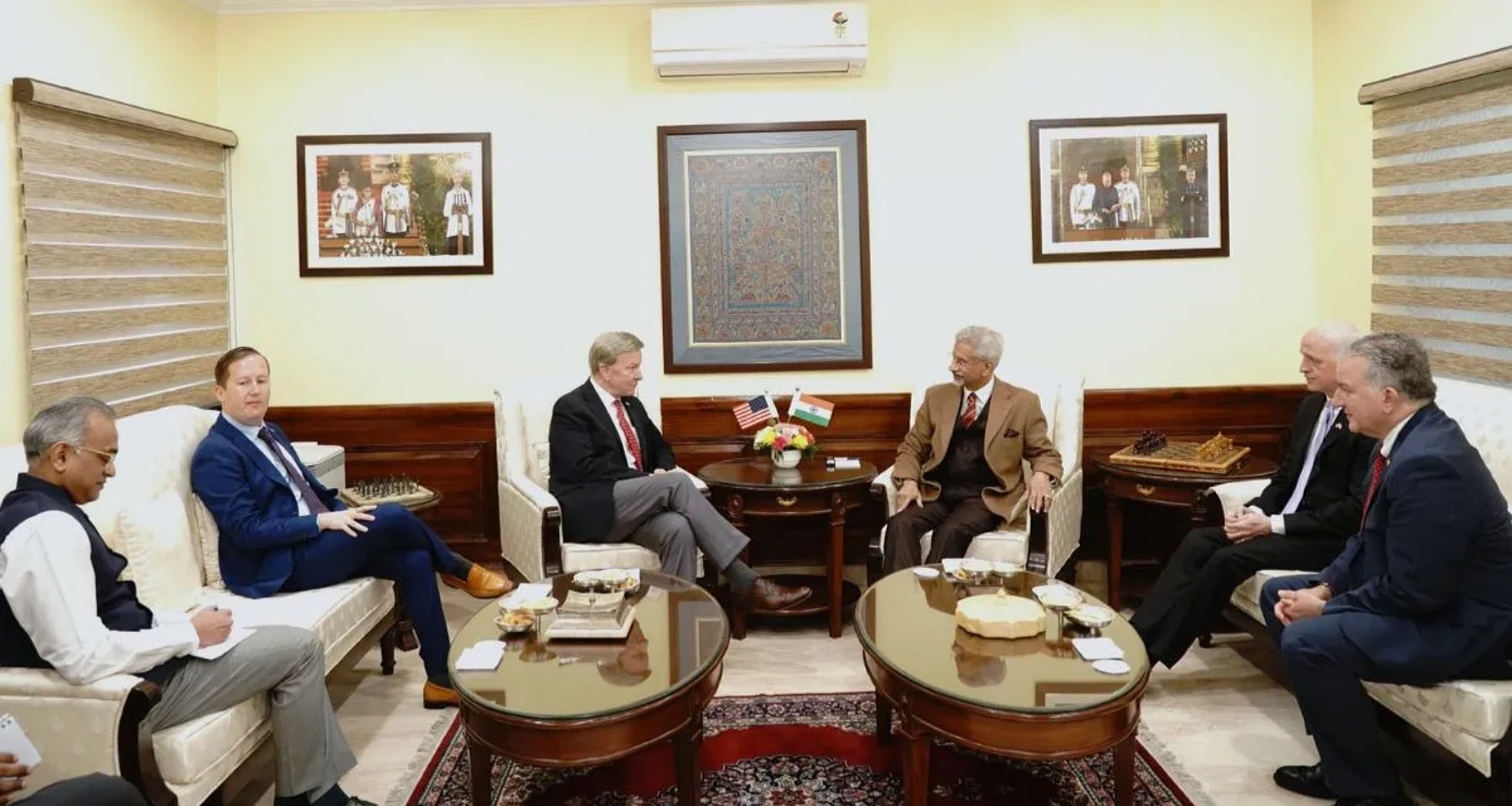 ભારત સાથે સંબંધો સુધારવા માટે ટ્રમ્પે દિલ્હી મોકલી ટીમ, વિદેશ મંત્રી જયશંકર સાથે અનેક મુદ્દાઓ પર કરી મહત્વપૂર્ણ વાતચીત