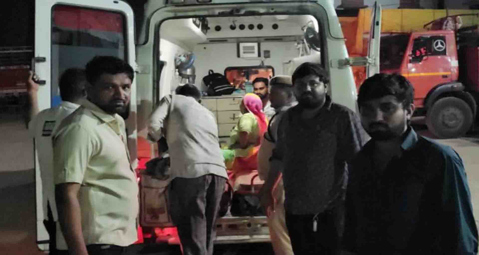 ખળી ચાર રસ્તા નજીક મોડી રાત્રે ખાનગી બસ પલ્ટી ખાઈ જતાં ૧૪ મુસાફરો ઘવાયા