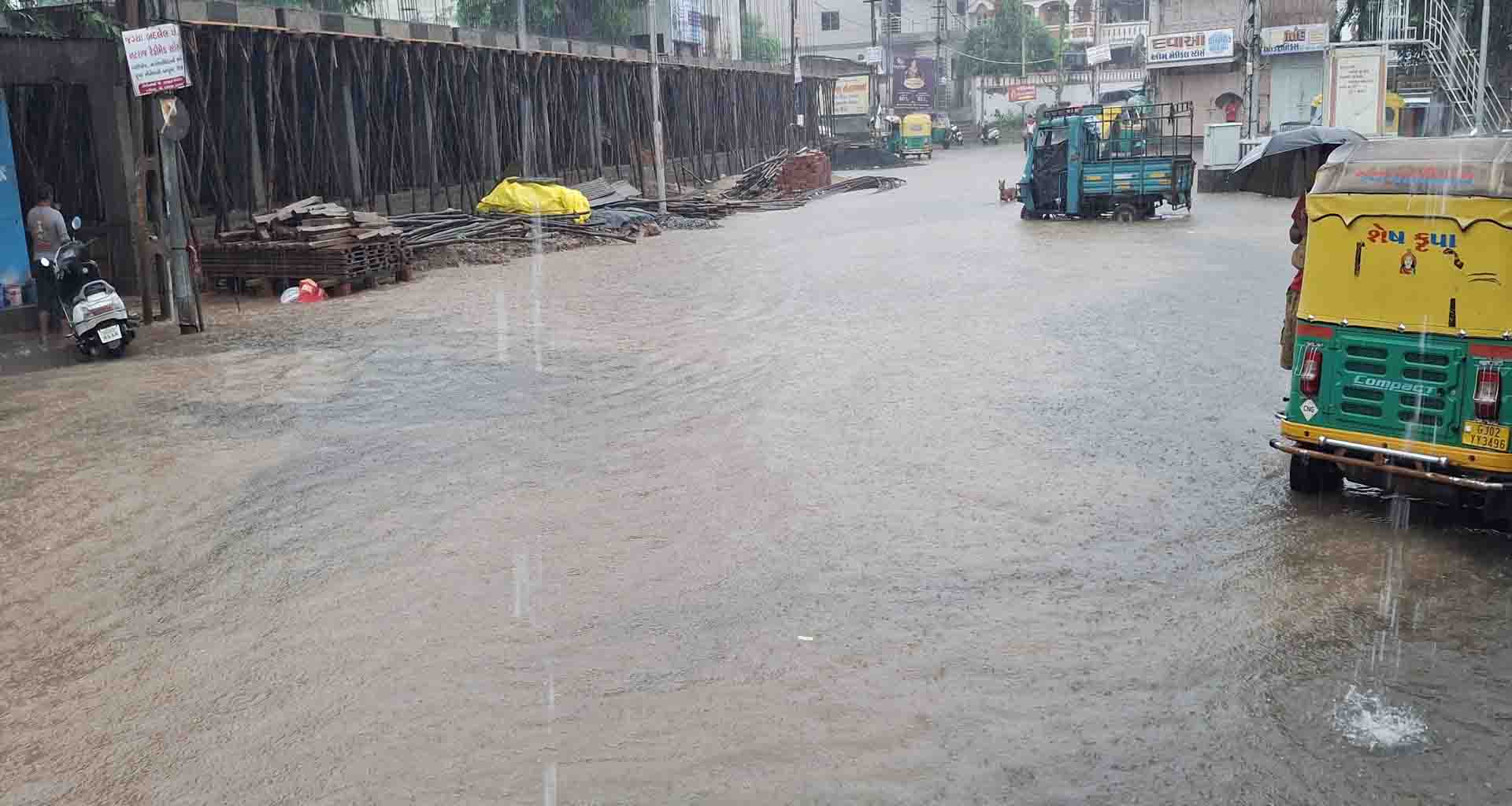 ઊંઝા શહેર સહિત ગ્રામ્ય વિસ્તારોમાં વરસાદી માહોલ