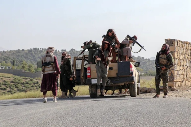 અફઘાન સરહદ પર પાકિસ્તાની સૈનિકો હાઈ એલર્ટ પર, વેપાર ઠપ્પ