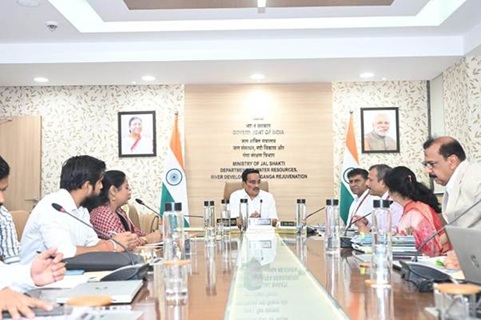 કેન્દ્રીય જલ શક્તિ મંત્રી શ્રી સી. આર. પાટીલે રાષ્ટ્રીય સ્વચ્છ ગંગા મિશનના નેજા હેઠળ વાઇલ્ડલાઇફ ઇન્સ્ટિટ્યૂટ ઑફ ઇન્ડિયાની મુખ્ય પરિયોજનાઓની સમીક્ષા કરી