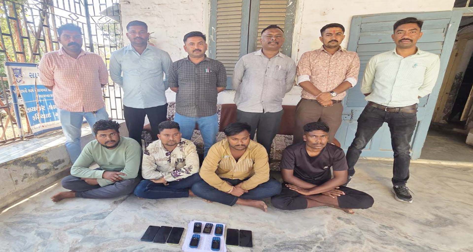 વિસનગરના ગોઠવામાં ડબ્બા ટ્રેડિંગ રેકેટનો પર્દાફાશ : 4 શખ્સો રંગે હાથ ઝડપાયા