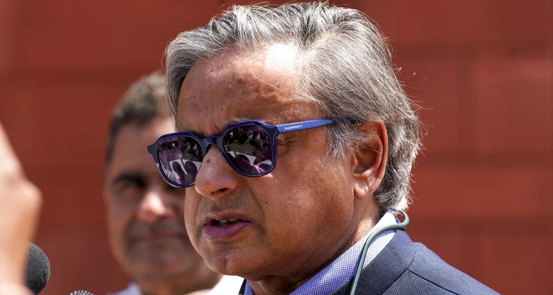 ટ્રમ્પના ટેરિફ ભારતને નુકસાન પહોંચાડી રહ્યા છે, નોકરીઓ ખતમ કરી રહ્યા છે: શશિ થરૂર