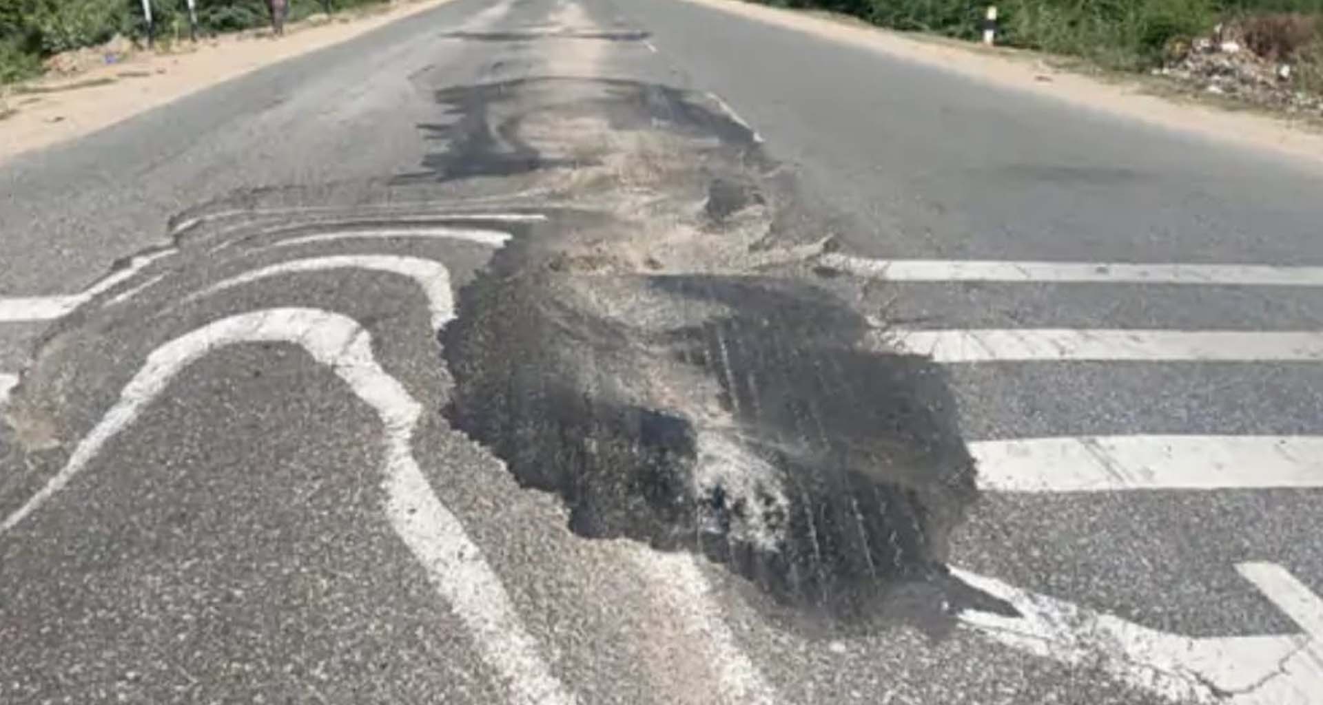 પાટણ-શિહોરી હાઈવે ઉપર ખાડા પુરાણમાં બેદરકારી ને કારણે ત્રણ બાઈક સ્લીપ ખાઈ જતા ઈજાગ્રસ્ત