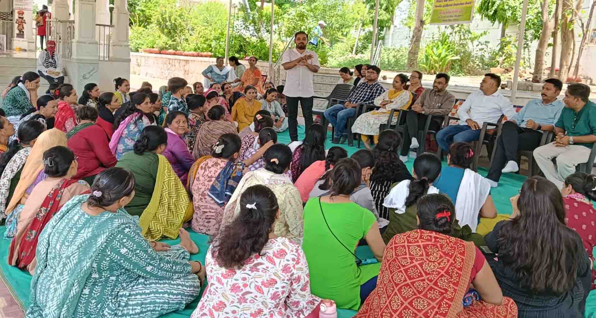 પાલનપુર ખાતે બાગાયત વિભાગ દ્વારા 100 મહિલાઓને કિચન ગાર્ડનની તાલીમ અપાઈ