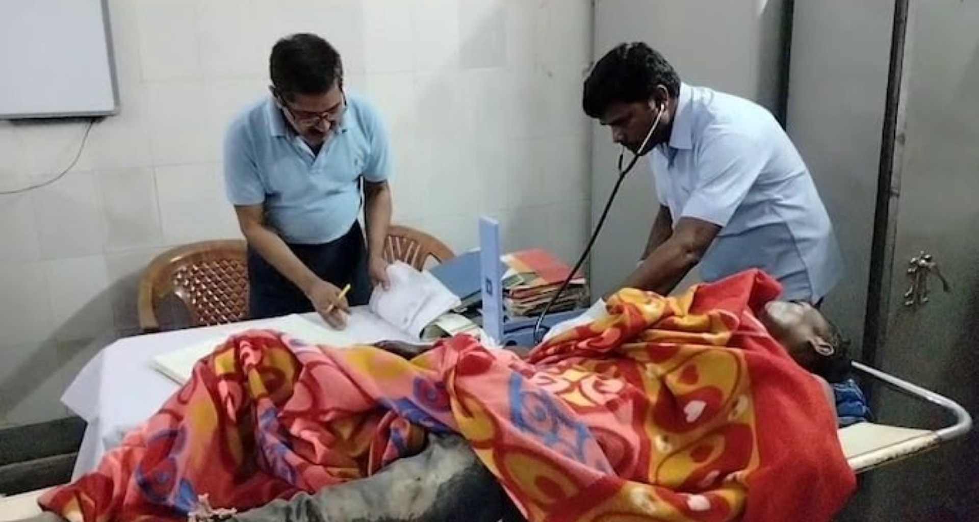 ઝારખંડના સારંડા જંગલમાં નક્સલીઓ દ્વારા લગાવવામાં આવેલા IED વિસ્ફોટમાં ગ્રામજનો ઘાયલ