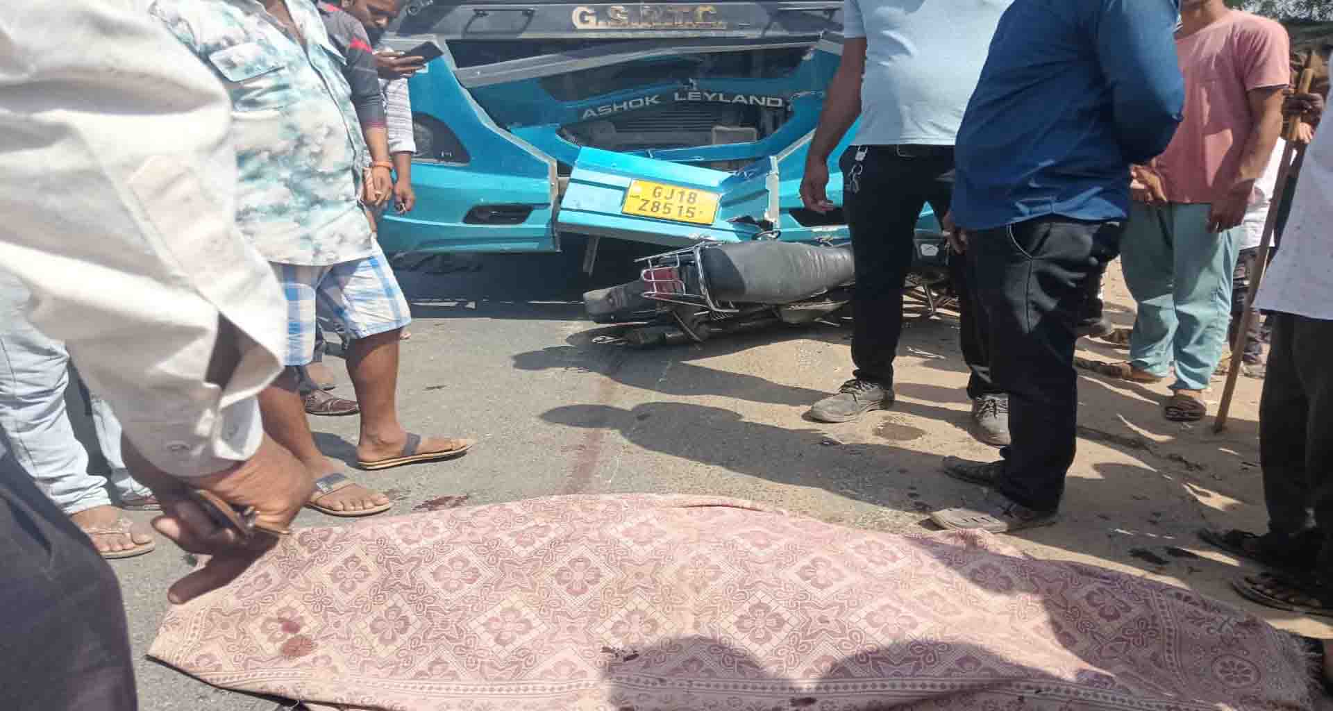 મહેસાણાના ગોજારીયા ખાતે બસ અને બાઇક વચ્ચે અકસ્માતમાં એકનું મોત