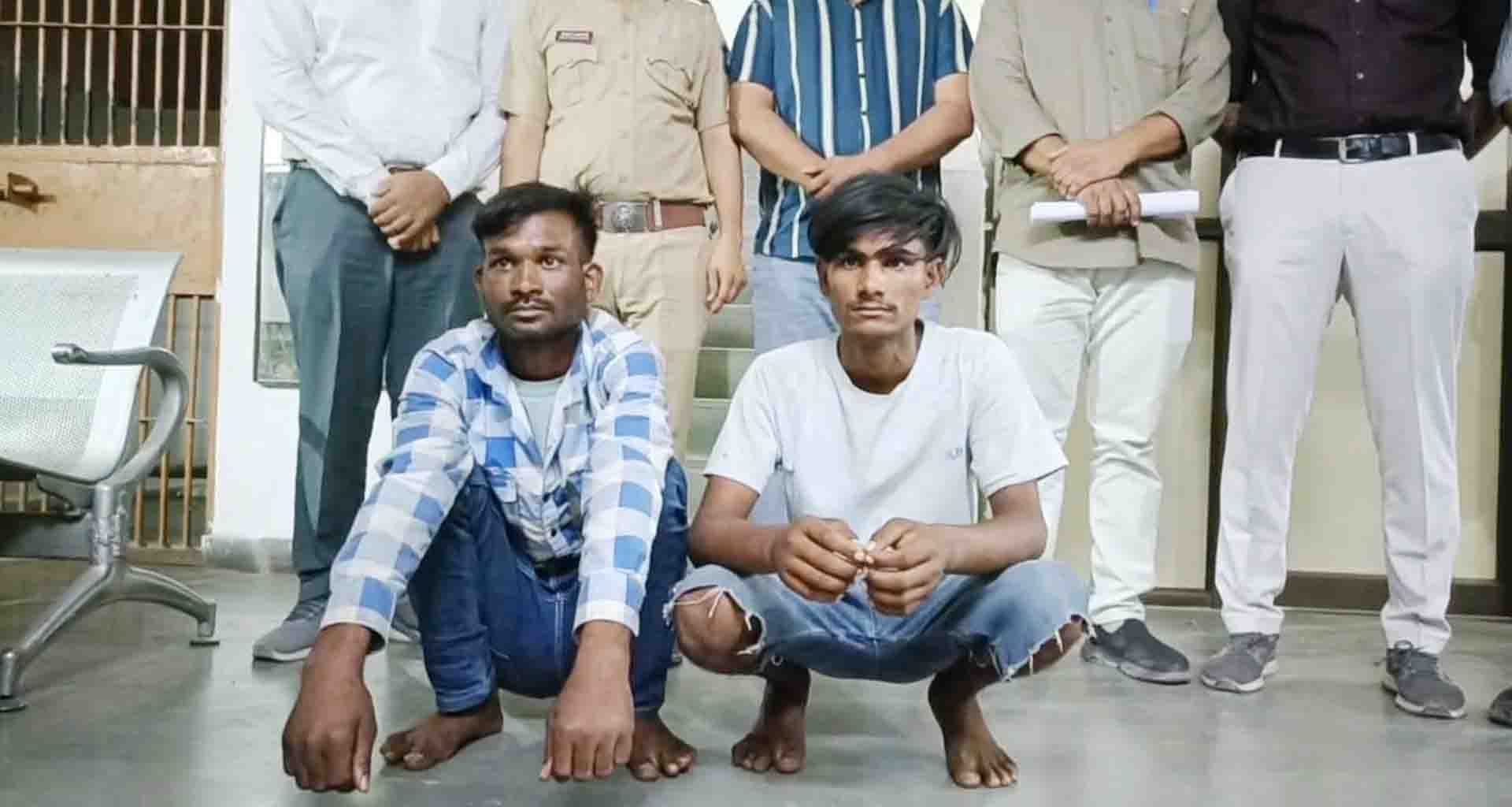 પાલનપુર તાલુકાના મોટી ભટામલ ગામે કુહાડીની અણીએ લૂંટ ચલાવનાર બે શખ્સો ઝડપાયા