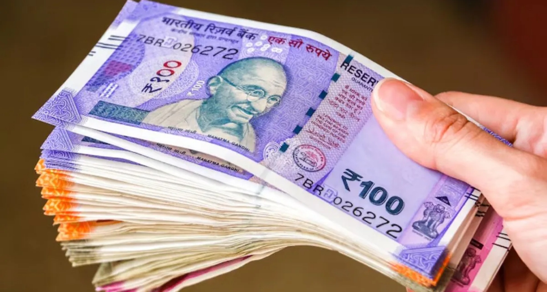 SIP કેલ્ક્યુલેટર: જો તમે દર મહિને ₹10,000 નું રોકાણ કરો છો, તો 20 વર્ષમાં કેટલું ફંડ તૈયાર થશે, જાણો...