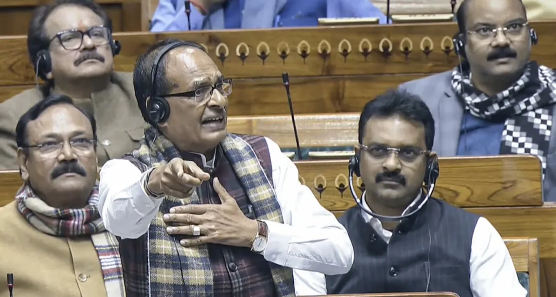 લોકસભામાં 'VB-G રામજી બિલ 2025' પસાર, વિપક્ષના હોબાળા વચ્ચે શિવરાજ સિંહે આપ્યું જોરદાર ભાષણ