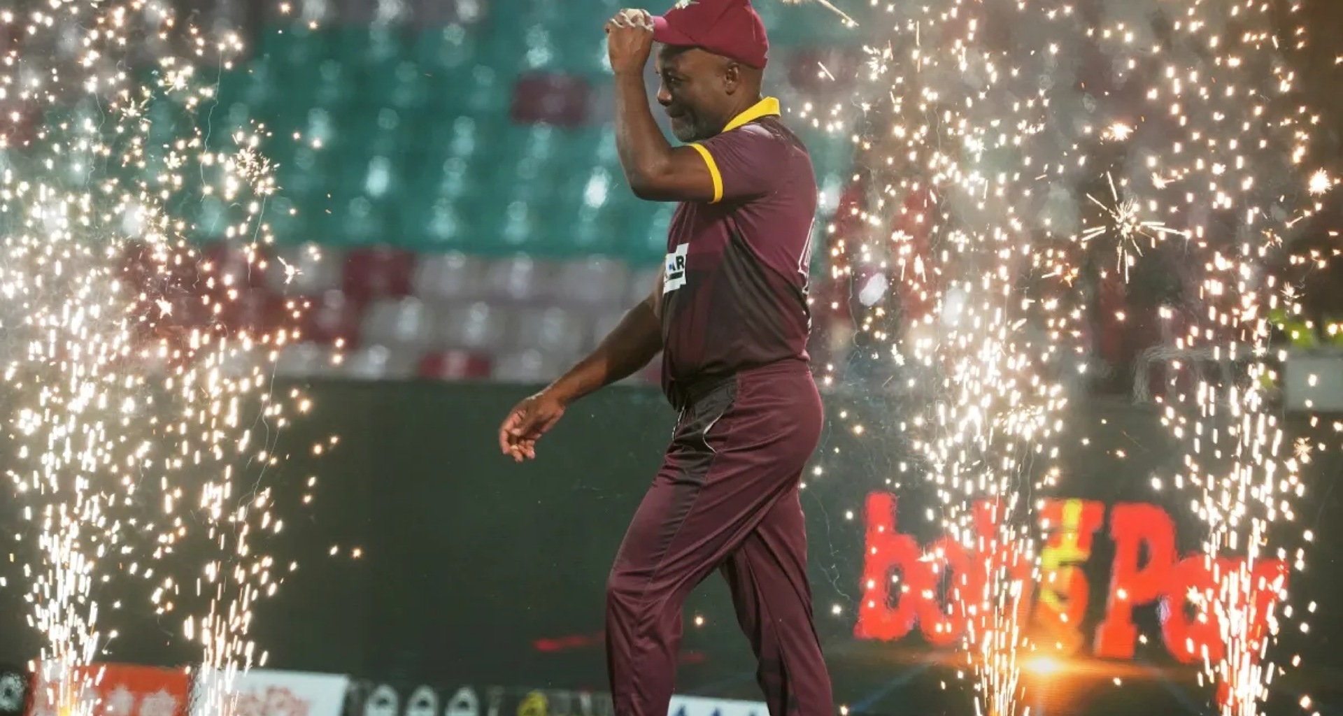 બ્રાયન લારા અને ચંદ્રશેખરને લાઇફટાઇમ એચિવમેન્ટ એવોર્ડ મળ્યા