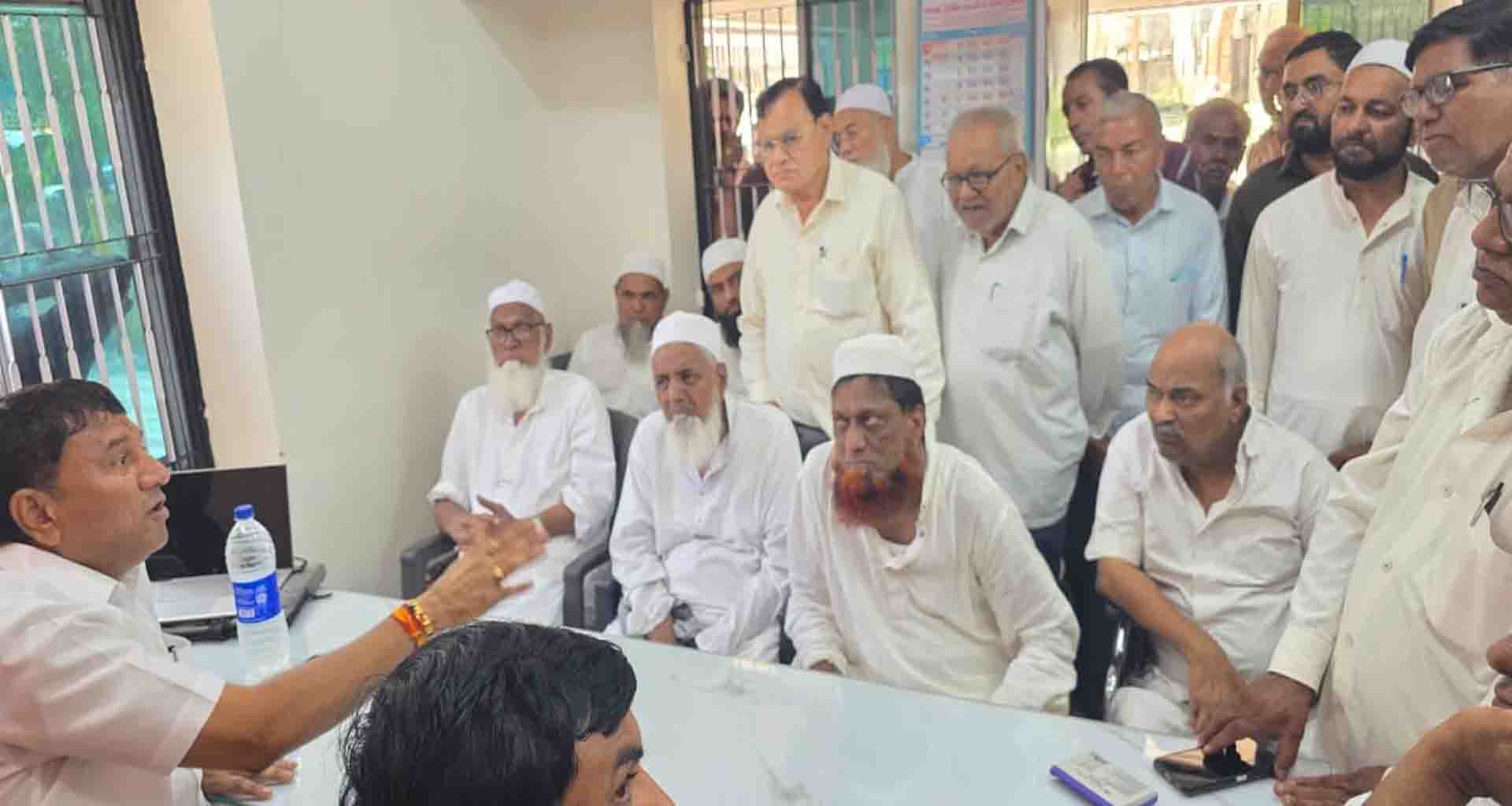 સિધ્ધપુર તાલુકાના કાકોશી ગામે ત્રણ-ત્રણ બોર ફેલ થતા પાણીના પોકારો પડ્યા