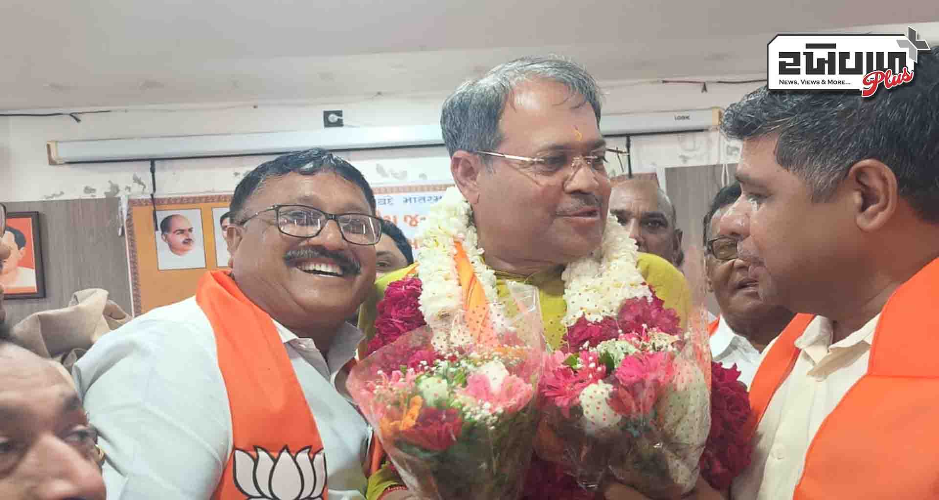 મહેસાણા જિલ્લા ભાજપના પ્રમુખ પદનું સસ્પેન્સ ખુલ્યું પૂર્વ પ્રમુખ ગિરીશ રાજગોર રિપીટ થયાં