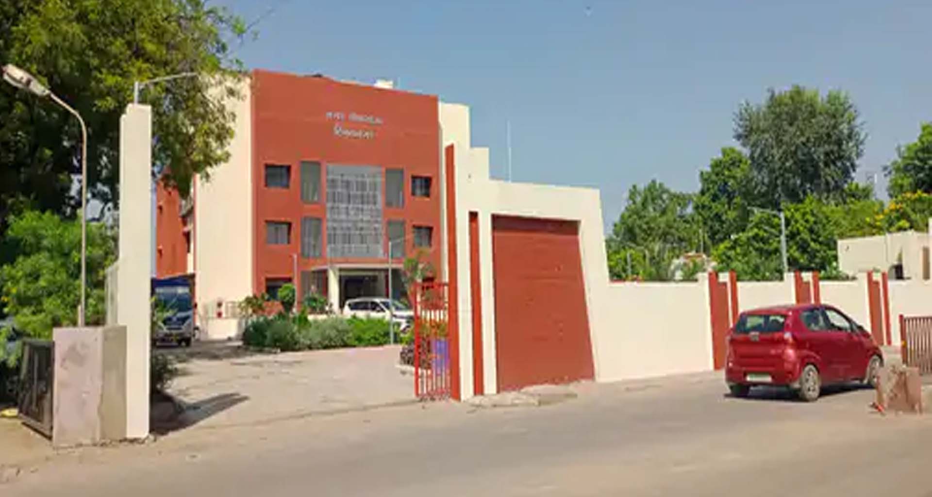 નવીન સેવા સદન : આવતીકાલથી હિંમતનગર પાલિકાનું મકાન રૂ.6.19 કરોડના ખર્ચે બનેલ કાર્યરત થશે