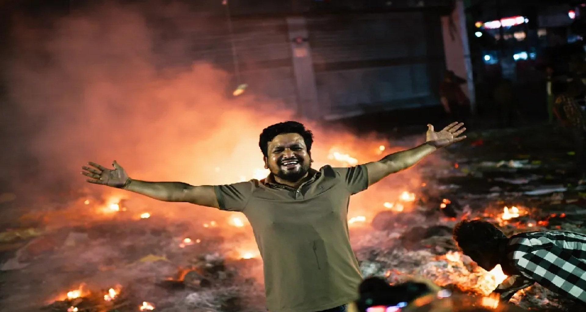 ઉસ્માન હાદીના મૃત્યુ બાદ બાંગ્લાદેશમાં હિંસા ફાટી નીકળી, તોફાનીઓએ મીડિયાને નિશાન બનાવ્યું