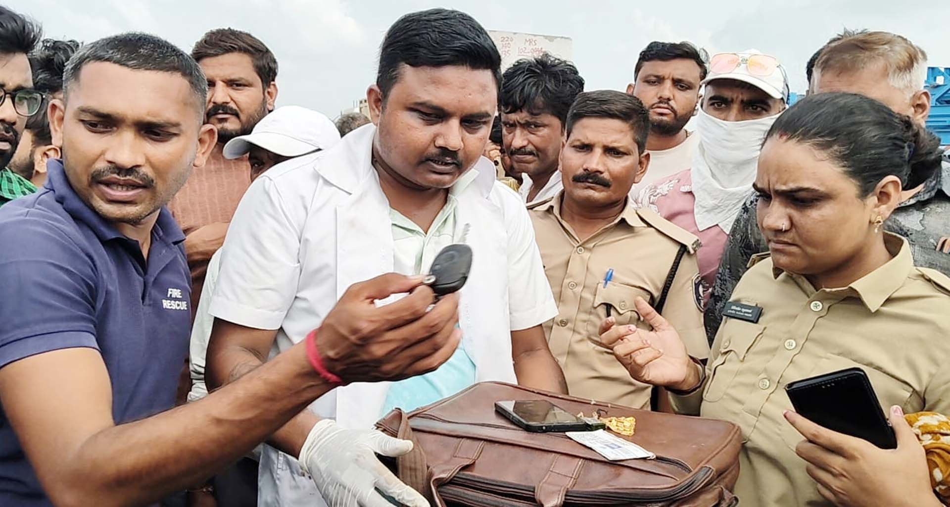 સાબરકાંઠા જિલ્લાની 108 ના કર્મચારીએ પ્રામાણિકતાનું ઉત્તમ ઉદાહરણ પૂરું પાડ્યું