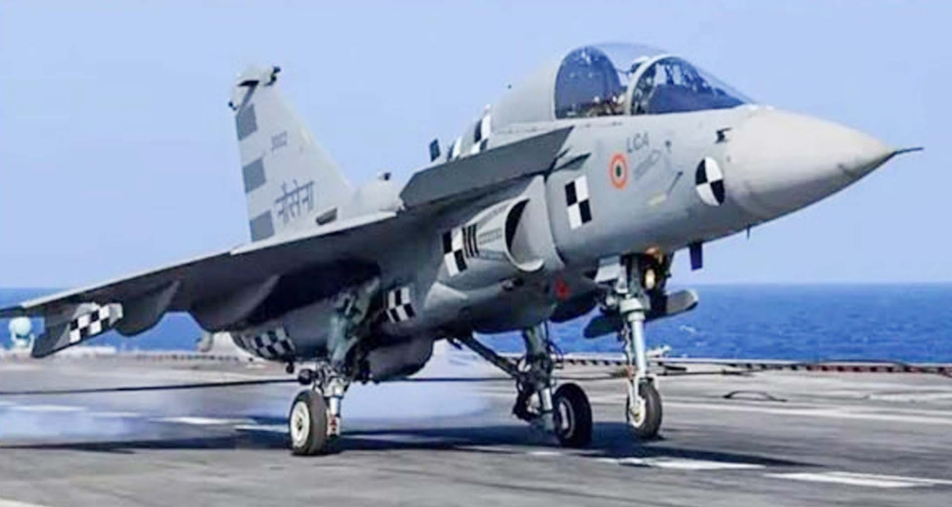 ભારત 97 LCA તેજસ ફાઇટર જેટ ખરીદશે : ૬૨ હજાર કરોડની ડીલને મંજૂરી