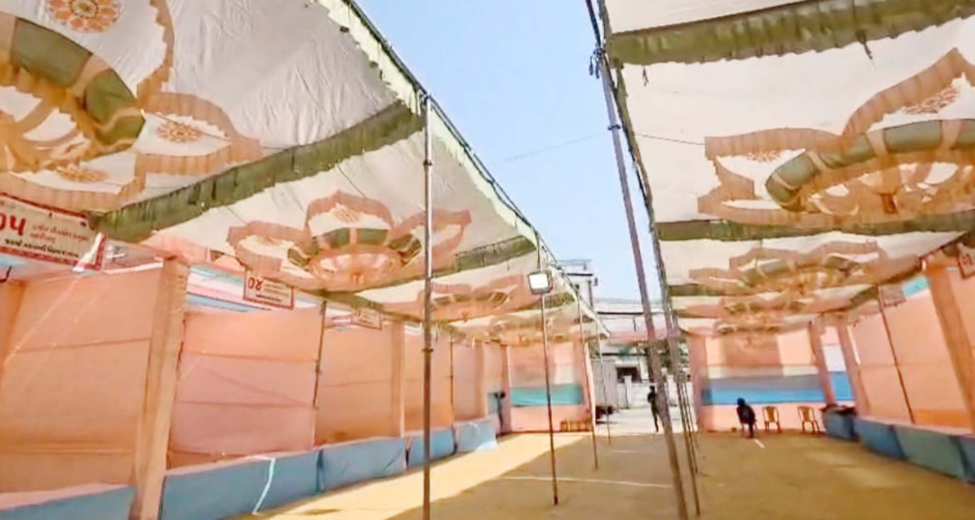 બેચરાજીમાં સ્વદેશી મેળાનું સુરસુરીયું વેપારીઓ કે ગ્રાહકો વગર ખાલી પડ્યા સ્ટોલ : નગરપાલિકાનો ફિયાસ્કો