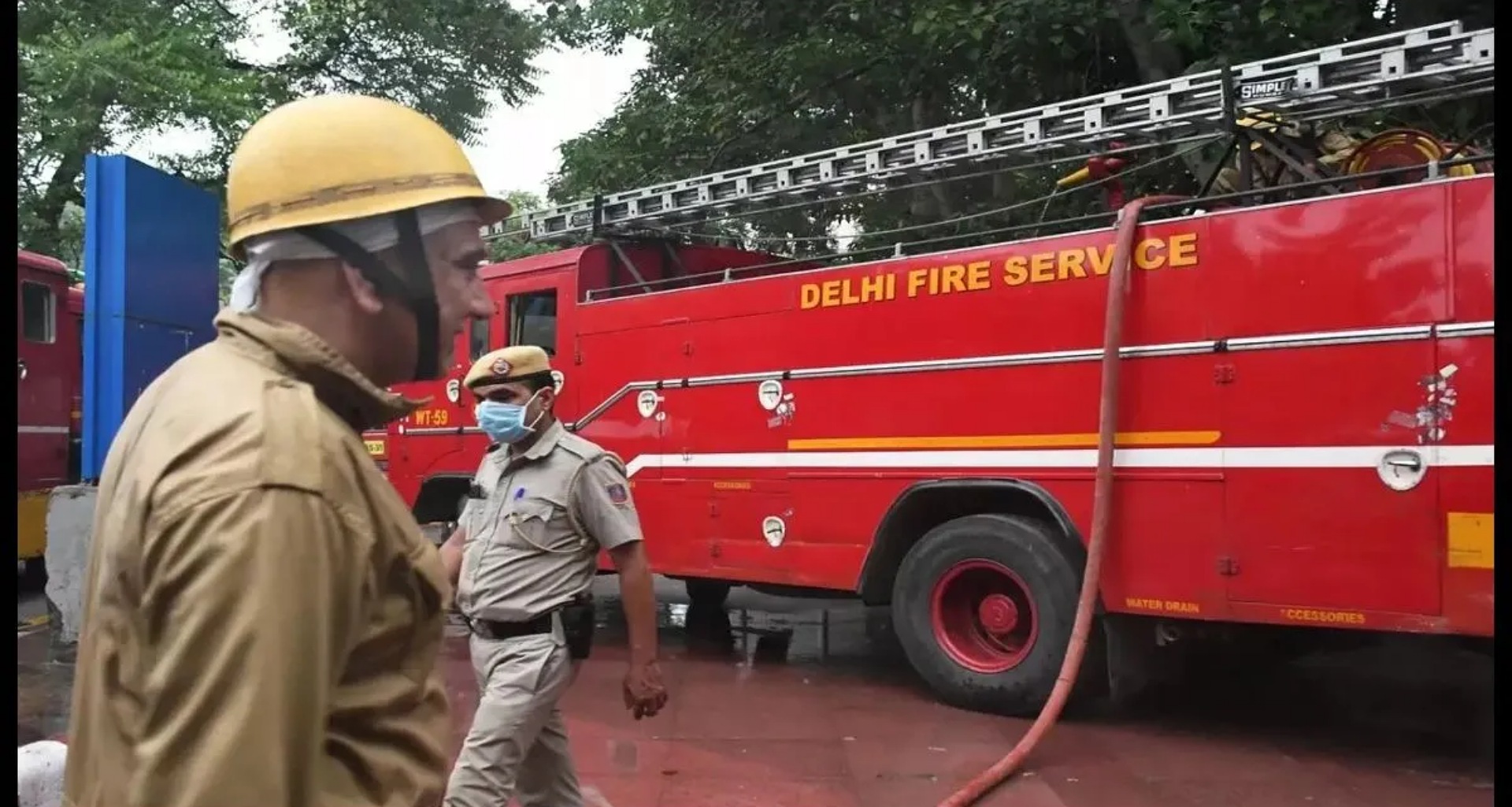 દિવાળી માટે દિલ્હી ફાયર સર્વિસ હાઇ એલર્ટ પર; અધિકારીઓ અને કર્મચારીઓની તમામ રજાઓ રદ