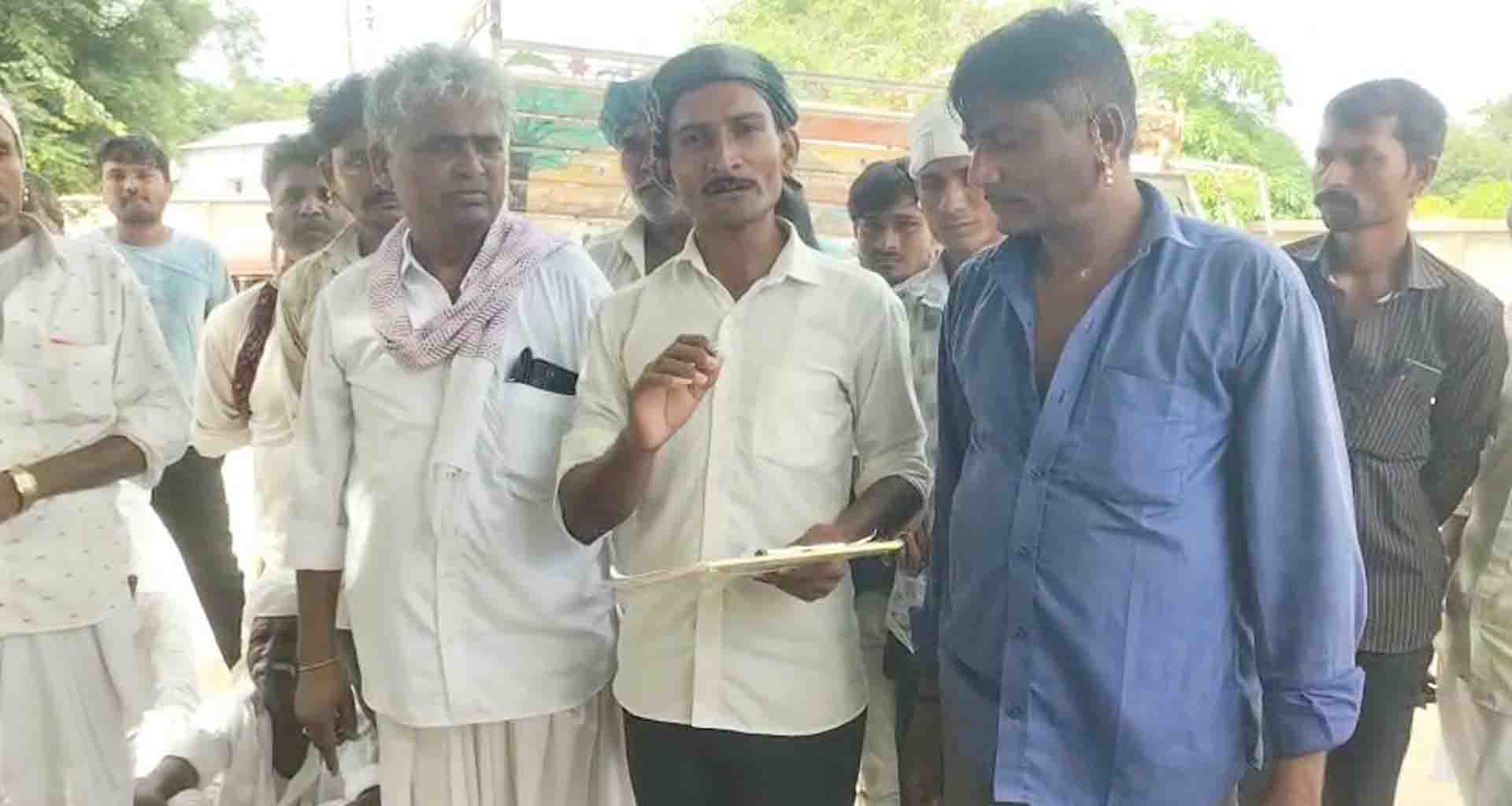 થરાદ તાલુકાનાં કોચલામાં દારૂબંધીનો સંકલ્પ, દારૂ વેચનાર કે પીનાર સામે આર્થિક દંડ થશે