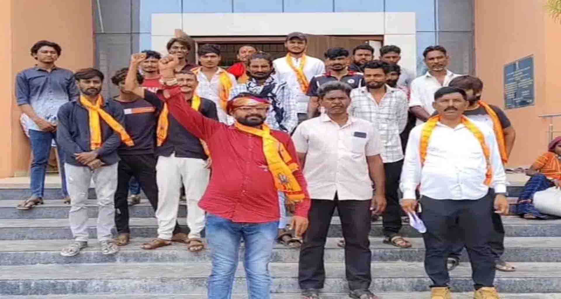 રાધનપુર શહેરમાં ચાલતા ગેરકાયદેસરના કતલખાનાઓ સામે તાત્કાલિક પગલાં ભરવા હિંદુ સંગઠનોની ઉગ્ર માંગ