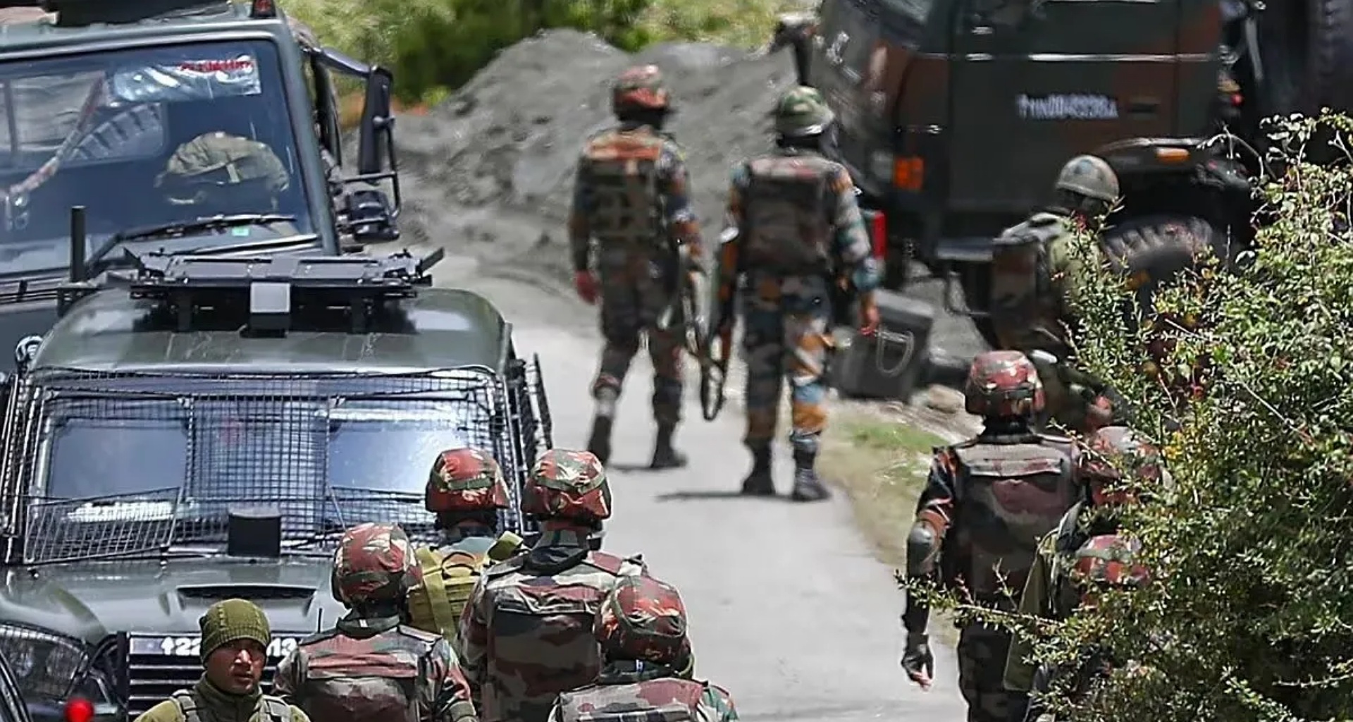 જમ્મુ-કાશ્મીરમાં સેનાનું ઓપરેશન મહાદેવ: શ્રીનગરમાં 3 આતંકવાદીઓ ઠાર મરાયા હોવાના અહેવાલ