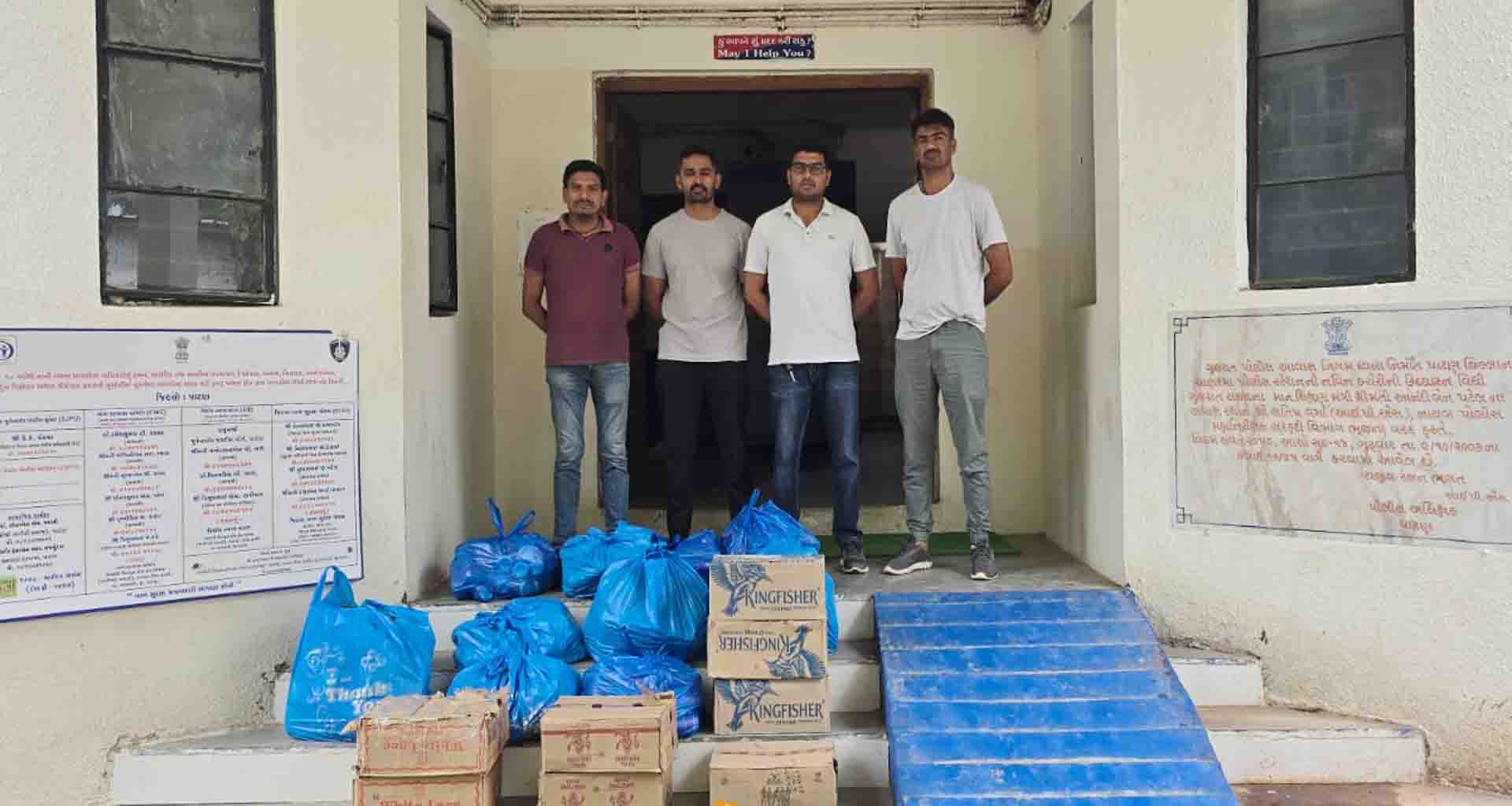 ચાણસ્મા ના સુણસર ગામેથી વિદેશી દારૂનો જથ્થો ઝડપી લેતી પાટણ એલસીબી ટીમ