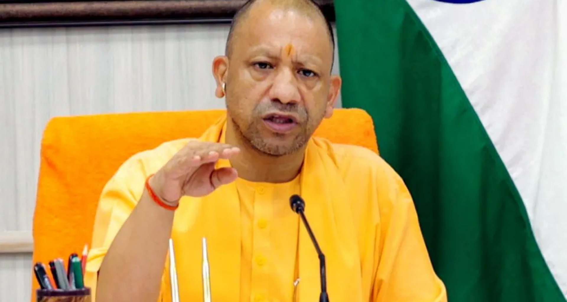 ઉત્તર પ્રદેશમાં રામપુરના ડીએમની બદલી, 10 જિલ્લા મેજિસ્ટ્રેટ સહિત 46 આઈએએસ અધિકારીઓની બદલી