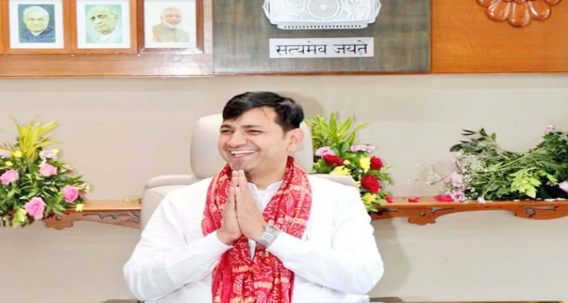 ડીસાના ધારાસભ્ય પ્રવીણભાઈ માળીએ મંત્રી પદનો કાર્યભાર સંભાળ્યો