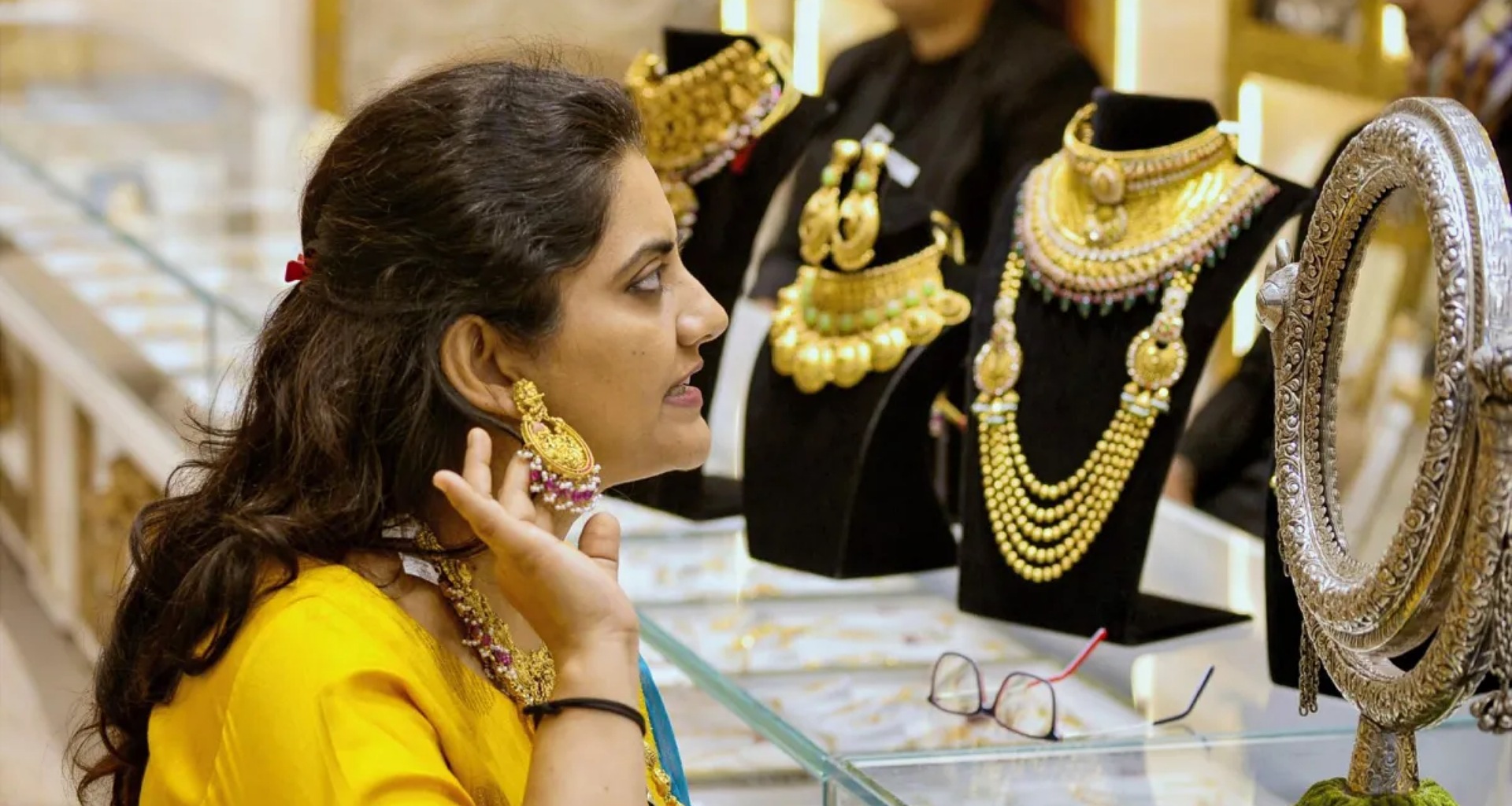 ચાંદીના ભાવમાં ઘટાડો, જાણો આજનો નવીનતમ રેટ