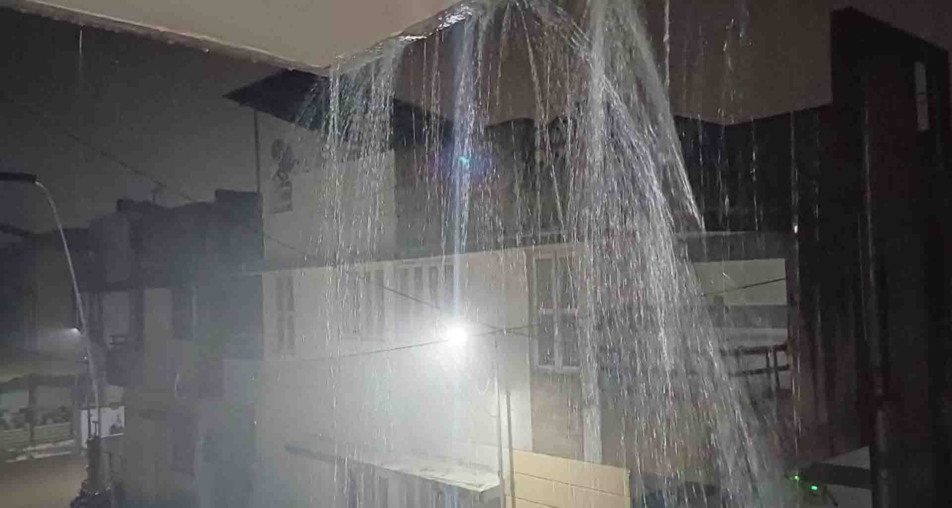 મહેસાણાના વાતાવરણમાં આવ્યો પલટો વરસાદી ઝાપટા ગરમીથી આંશિક રાહત:થંડક પ્રસરી