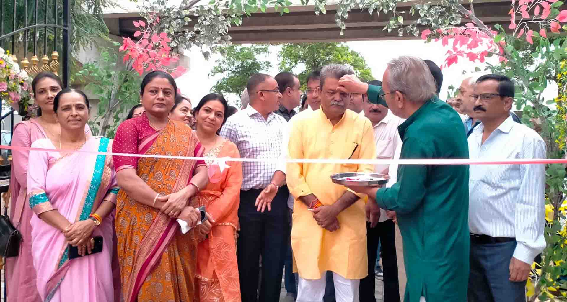 પાલનપુર નગરપાલિકા દ્વારા કૈલાશવાટીકાનું લોકાર્પણ કરાયું