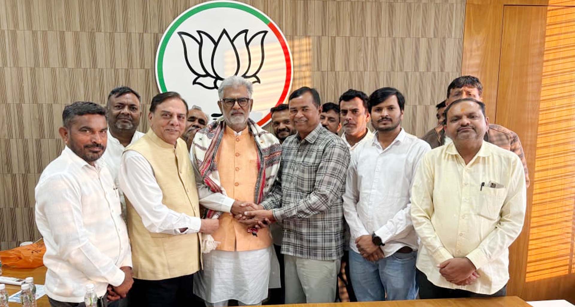 તાલુકો બનવાની પ્રબળ માંગ : ભીલડી વિસ્તારના આગેવાનોએ અધ્યક્ષ સહિત અને જિલ્લા ભાજપ પ્રમુખને મળીને રજૂઆત કરી