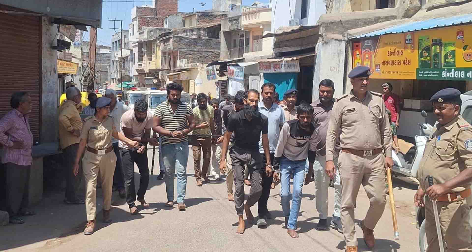 પાટણ સહિત રાજયના 7 જિલ્લાઓમાં પશુચોરી ને અંજામ આપનાર ગેંગનું સરઘસ કઢાયું