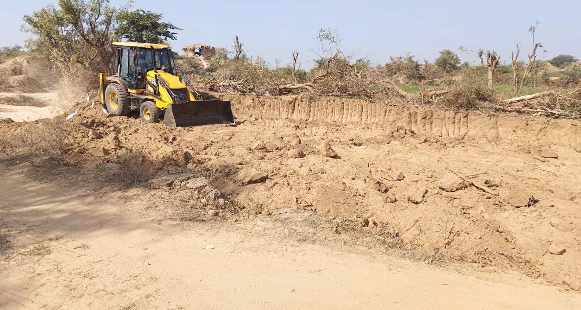 વડાવળથી વાસણા ગામને જોડતા માર્ગ ખુલ્લો કરવાની કામગીરીથી ગ્રામજનોને રાહત