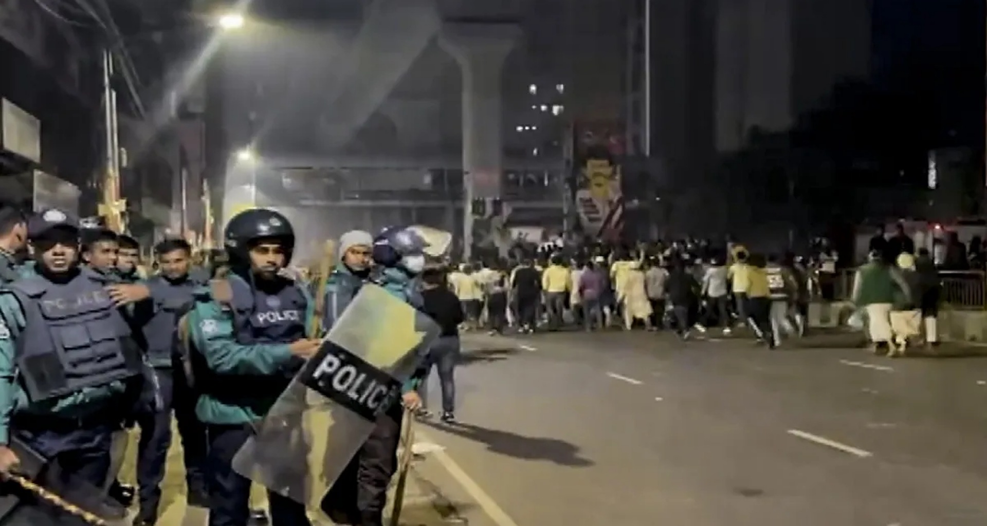 બાંગ્લાદેશ પોલીસે ઉસ્માન હાદીના હત્યારાઓ વિશે મોટી અપડેટ આપતા કહ્યું, 'અમને ખબર નથી...'